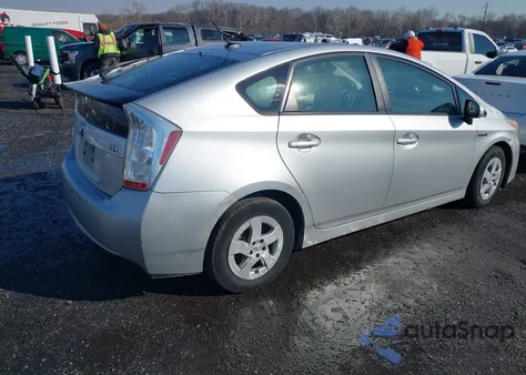 2011 Toyota Prius Three z USA, uszkodzony, nr VIN JTDKN3DU5B5351789